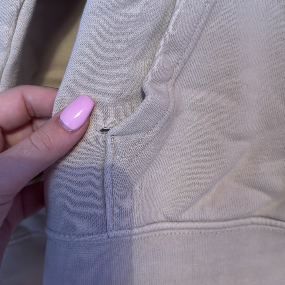 Mens AE sweater - Picture 4 of 6